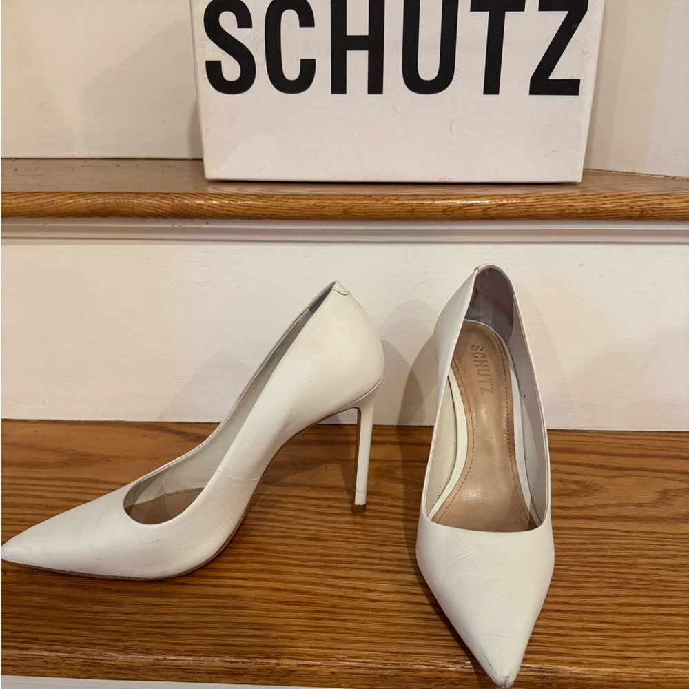 Schutz Lou Pump - image 7